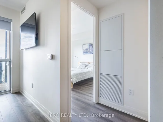 Additional image 19 of 509 Dundas St Unit 721