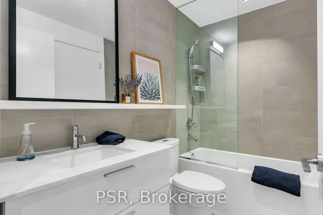 Additional image 32 of 501 Adelaide St Unit 1001