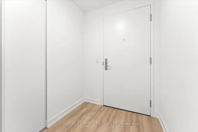 Additional image 5 of 135 East Liberty St Unit 2105