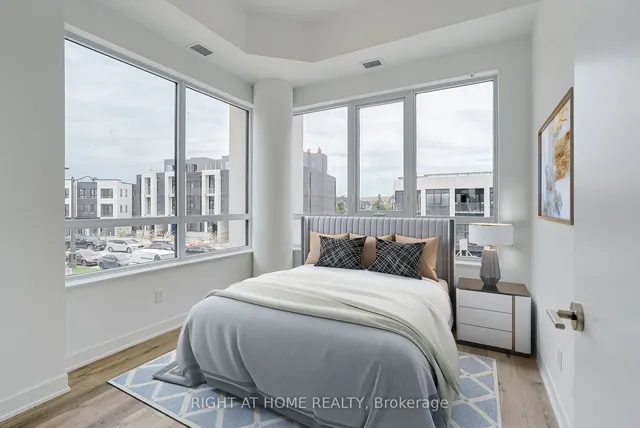 Additional image 3 of 405 Dundas St Unit 215