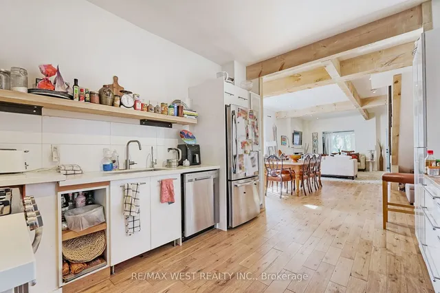 Additional image 8 of 259 Oakwood Ave