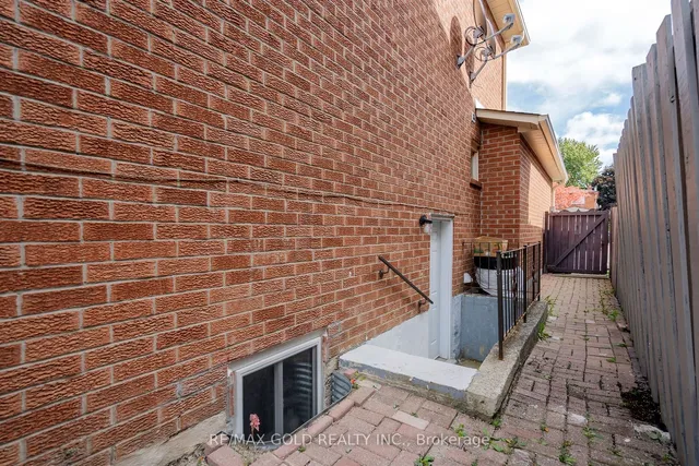 Additional image 9 of 72 Crenshaw Crt