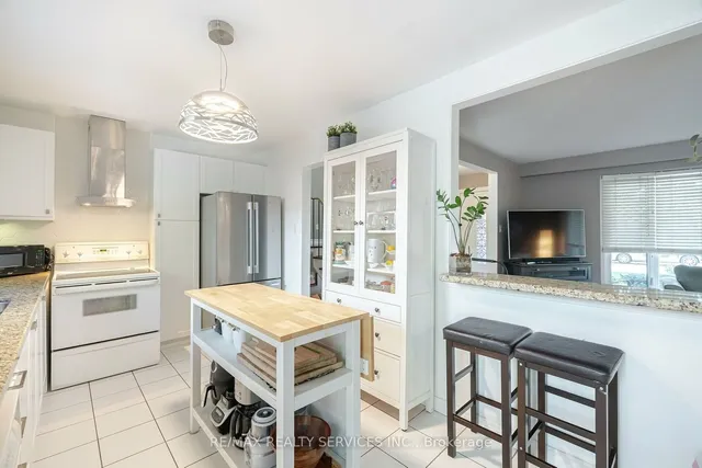 Additional image 3 of 1 Ellendale Cres