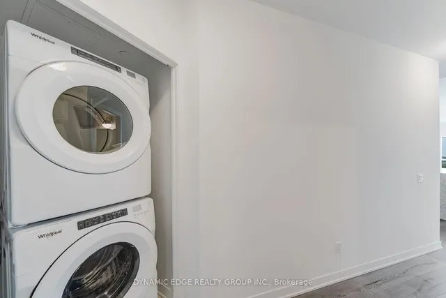 Additional image 18 of 405 Dundas St Unit 527