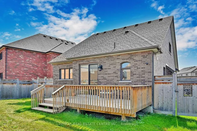 Additional image 36 of 92 Holt Dr