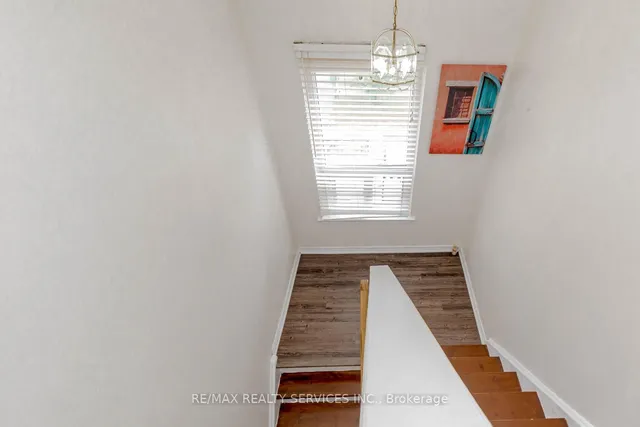 Additional image 25 of 82 Guildford Cres Unit 82