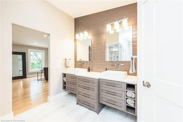 Additional image 29 of 8949 Mississauga Road