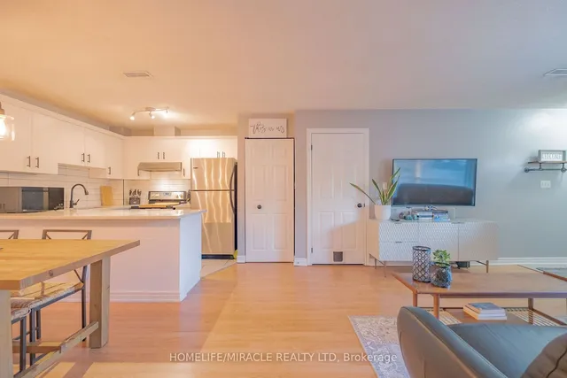 Additional image 6 of 4140 Foxwood Dr Unit 404