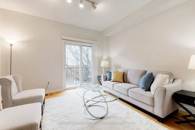 Additional image 4 of 682 Summers Common