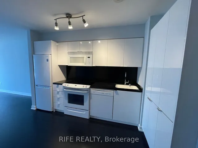 Additional image 2 of 15 Iceboat Terr Unit 1038