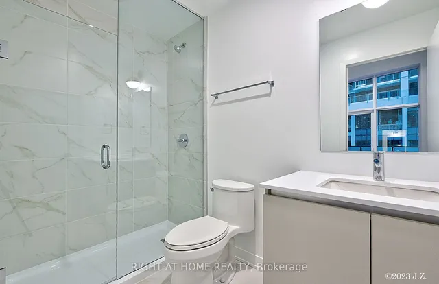 Additional image 15 of 405 Dundas St St Unit 112