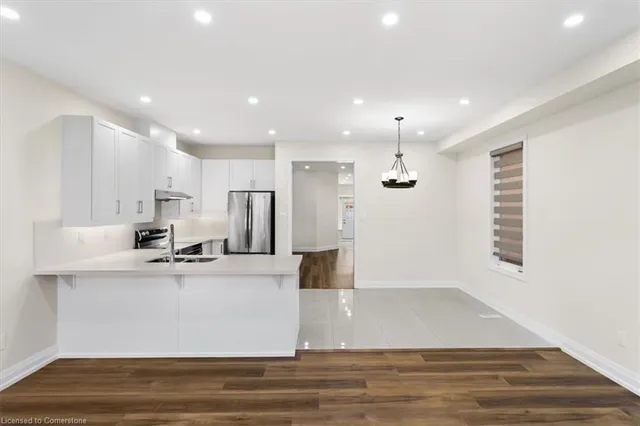 Additional image 24 of 904 Oasis Dr