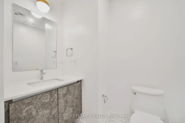 Additional image 33 of 405 Dundas St Unit 108