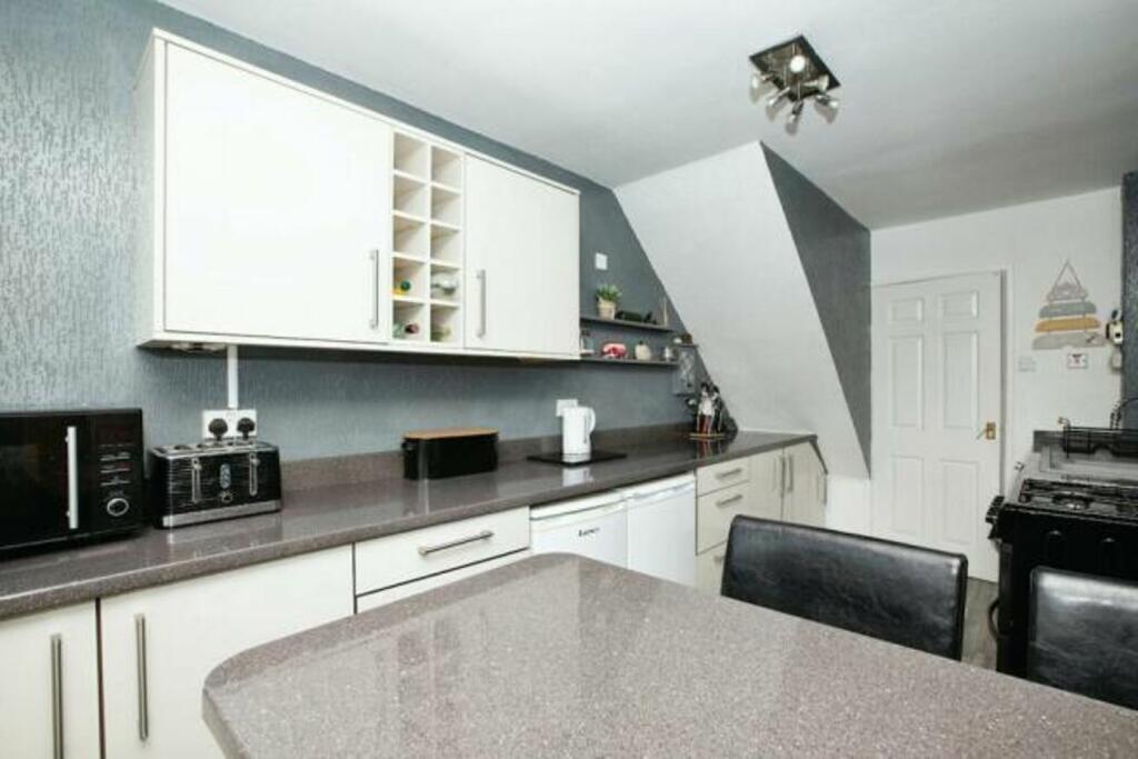 Additional image 7 of Rossall Close, Burnley, BB12