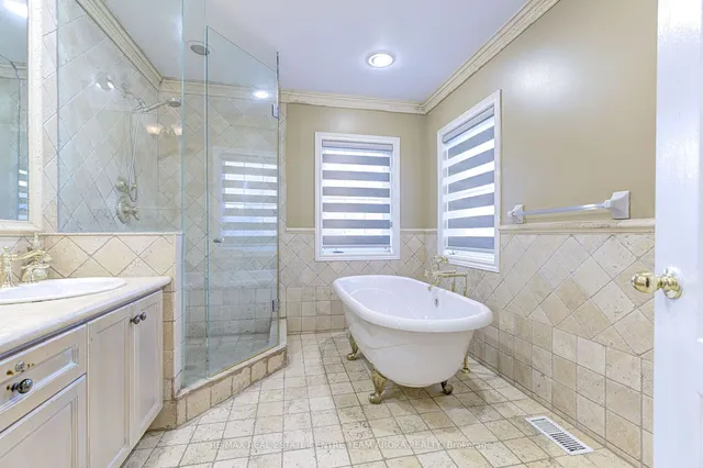 Additional image 20 of 14 River Rock Cres