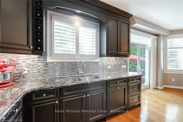 Additional image 6 of 2477 LONGRIDGE Cres