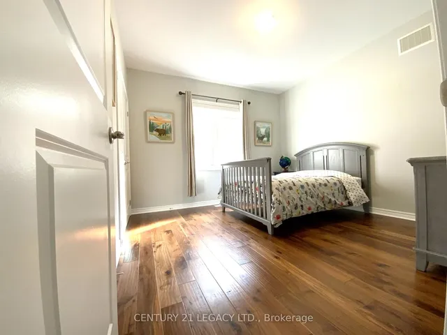 Additional image 22 of 115 Kaitting Tr