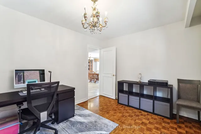 Additional image 23 of 38 Larchmere Ave