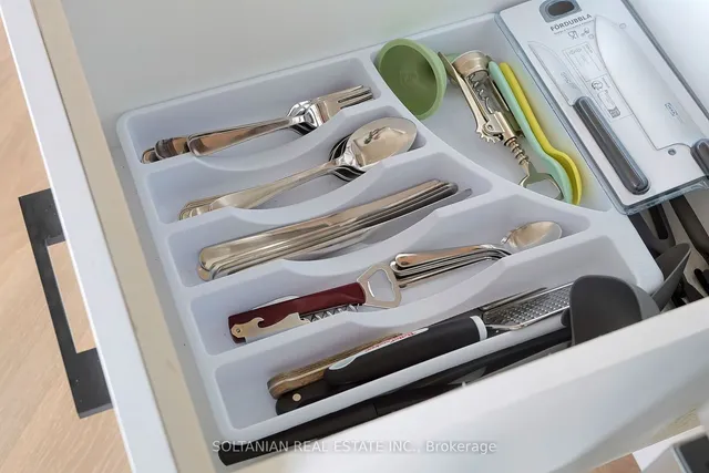 Additional image 17 of 55 Bremner Blvd Unit 1510