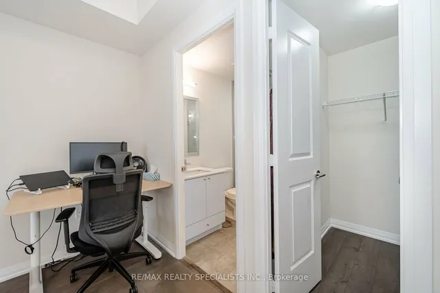 Additional image 14 of 35 Watergarden Dr Unit 2415