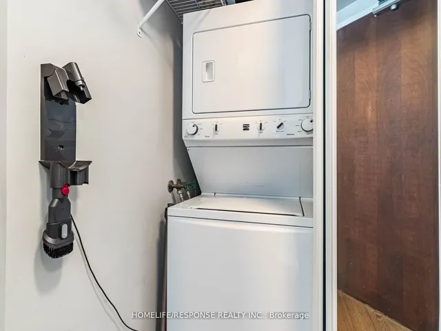 Additional image 33 of 85 Bloor St Unit 802