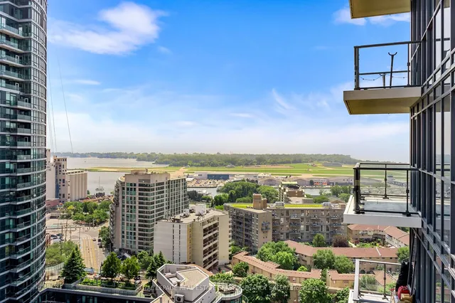 Additional image 19 of 38 Iannuzzi St Unit 2509