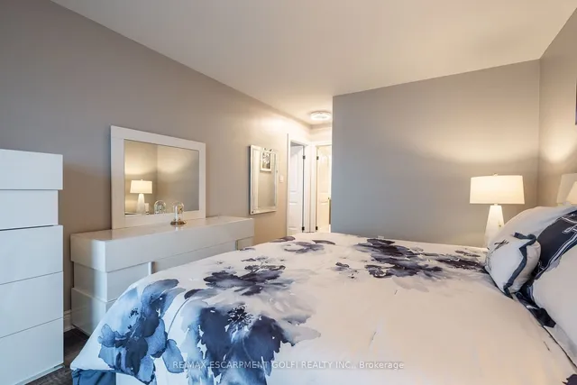 Additional image 24 of 5070 Pinedale Ave Unit 1207