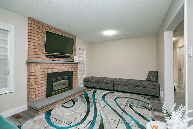 Additional image 7 of 107 Michigan Ave