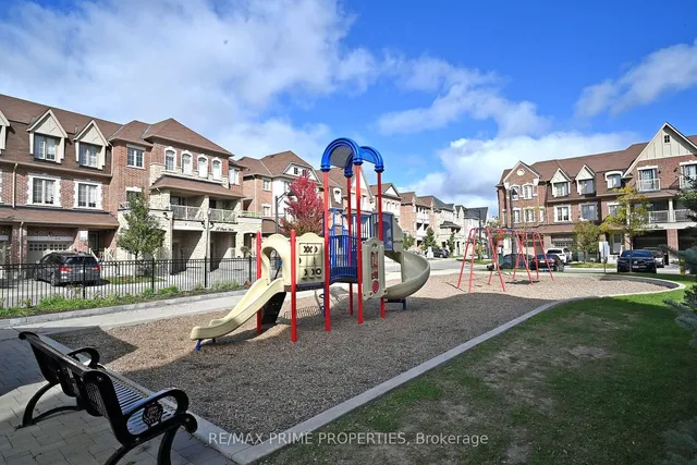 Additional image 24 of 21 Sprucewood Rd