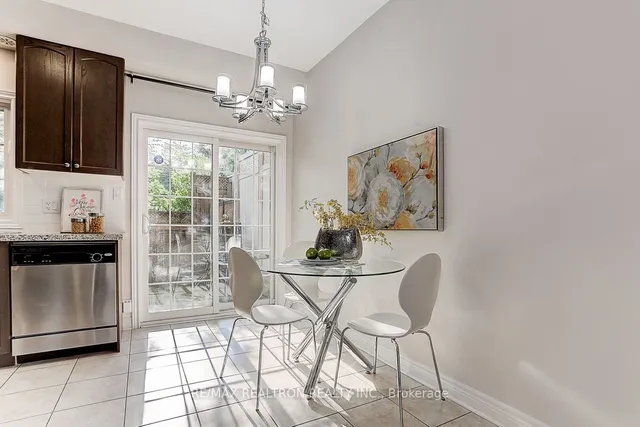 Additional image 8 of 169 Finch Ave Unit H