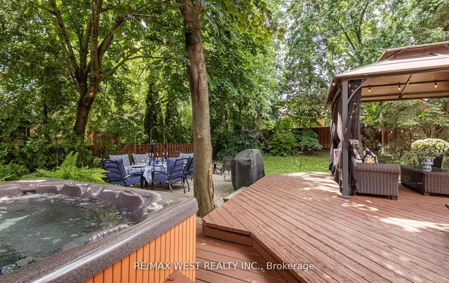 Additional image 38 of 12 Axminster Rd