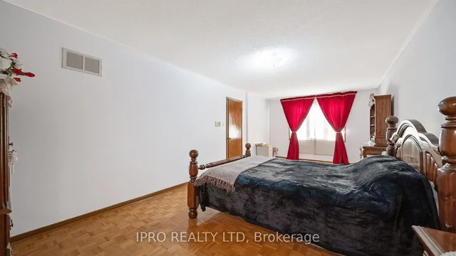 Additional image 35 of 77 flowertown Ave