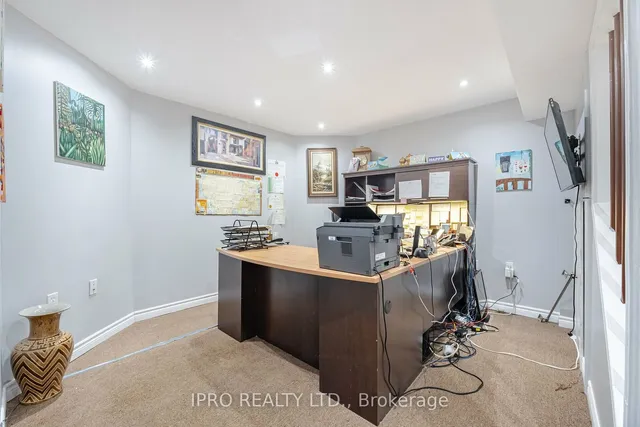 Additional image 31 of 49 Australia Dr