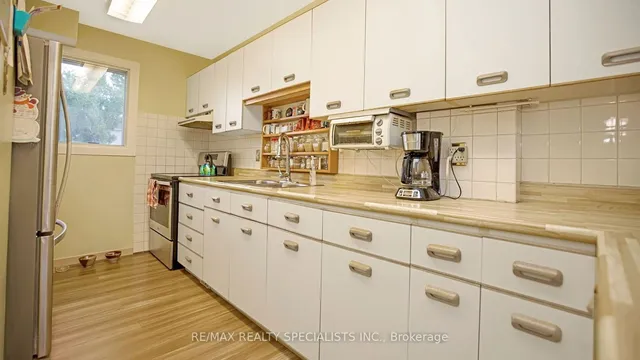 Additional image 16 of 4 Greenfield Sq