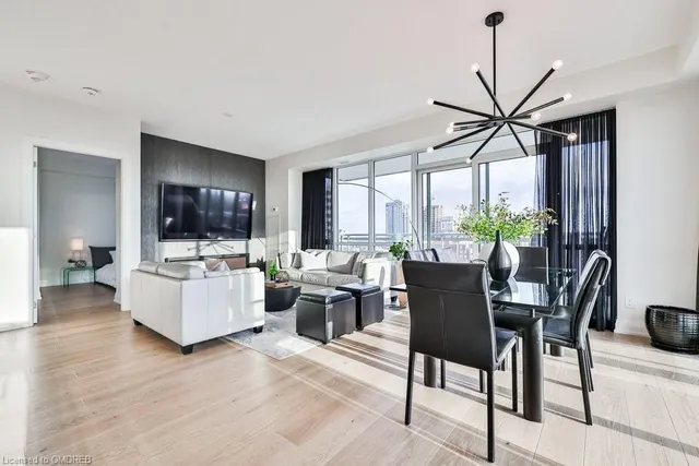 Additional image 17 of 2025 Maria St Unit 807