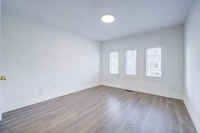 Additional image 16 of 2302 Seton Cres