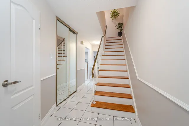 Additional image 19 of 54 Tara Park Cres