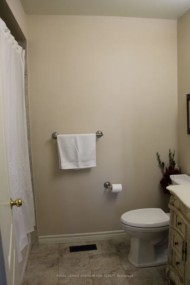 Additional image 25 of 50 Big Moe Cres