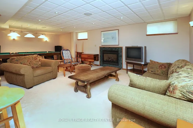 Additional image 29 of 4229 Capilano Crt