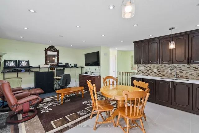 Additional image 11 of 17 Haley Crt