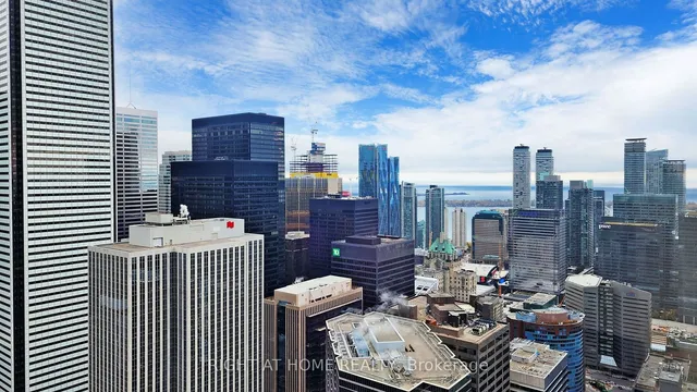 Additional image 20 of 180 University Ave Unit 5607