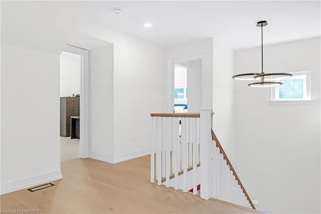 Additional image 20 of 1247 Cumnock Cres