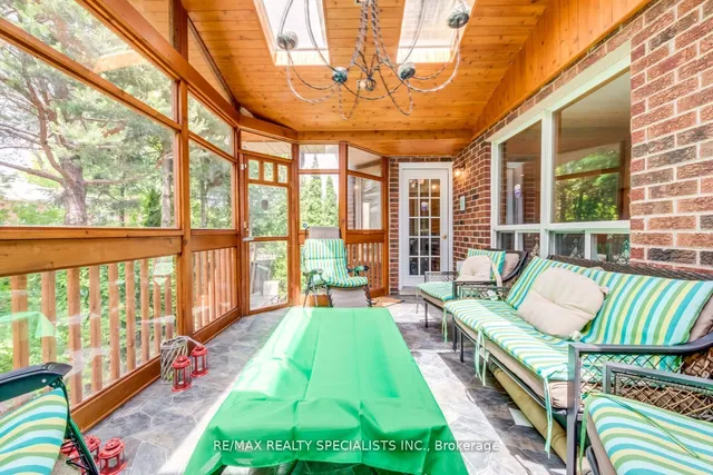 Additional image 16 of 6152 Hardesty Cres