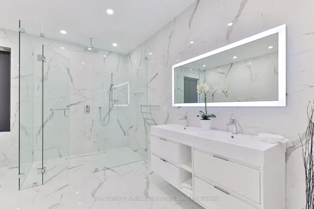 Additional image 10 of 370 Goodram Dr