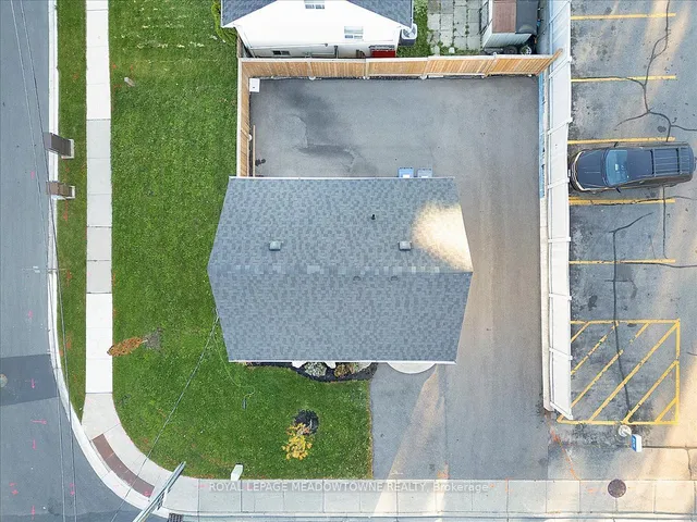 Additional image 26 of 15 Centre St