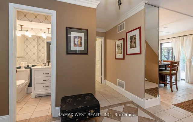 Additional image 3 of 12 Axminster Rd