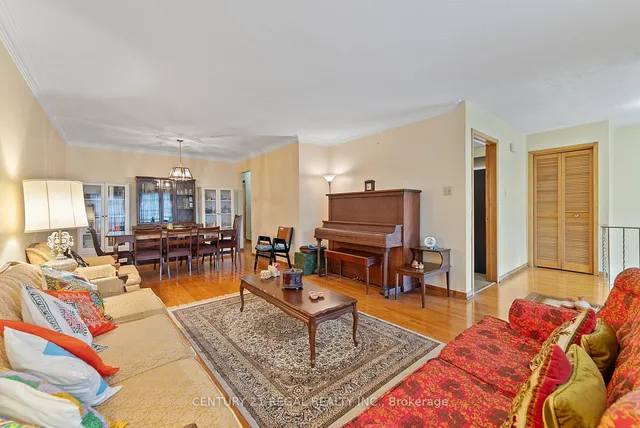 Additional image 8 of 248 Fairglen Ave