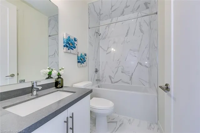 Additional image 40 of 509 Dundas St Unit 812