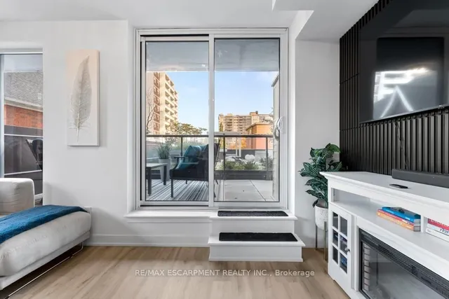 Additional image 9 of 370 MARTHA St Unit 210