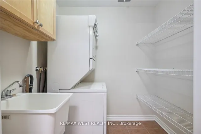 Additional image 6 of 3351 Cawthra Rd Unit 420